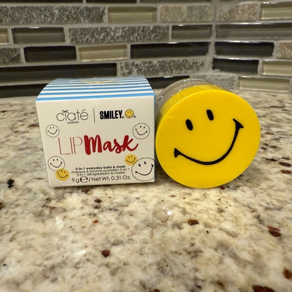 Ciate London Smiley 50th Anniversary Lip Mask - Picture 1 of 7